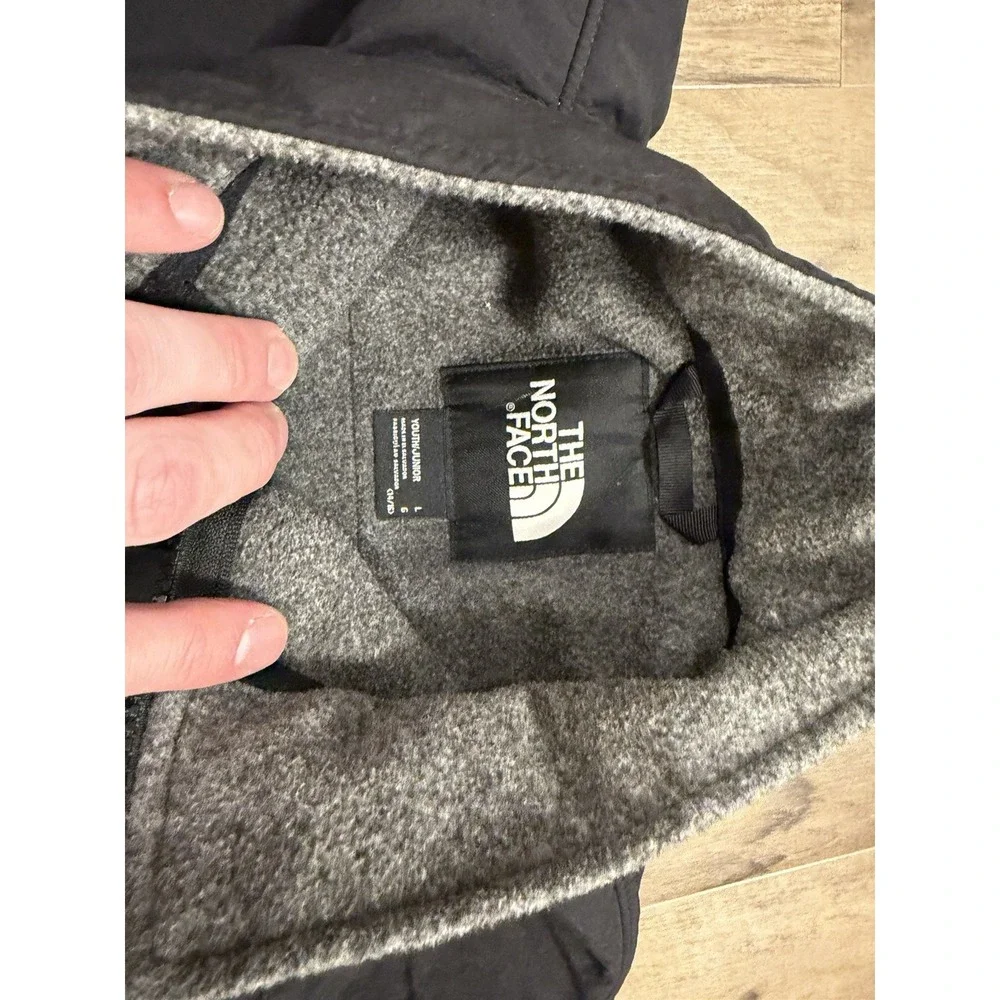 The North Face Boys Medium Gray Black Denali Fleece Full Zip Jacket Coat L